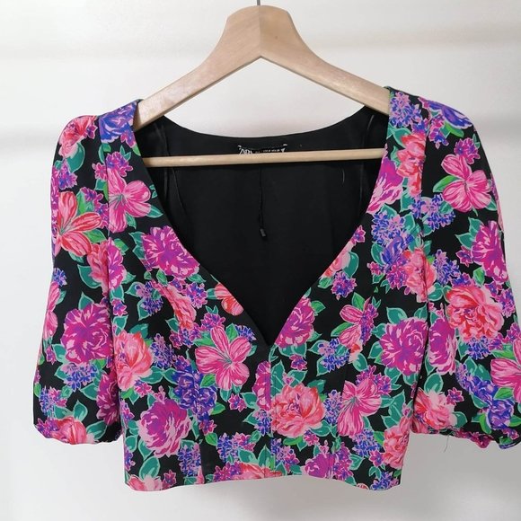 Zara Tops Zara Floral Crop Top Poshmark